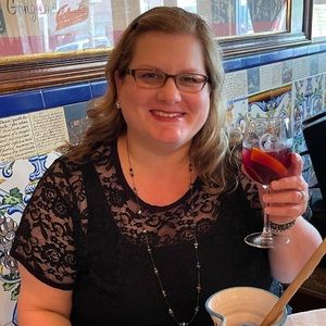 Meet your Posher, Melissa